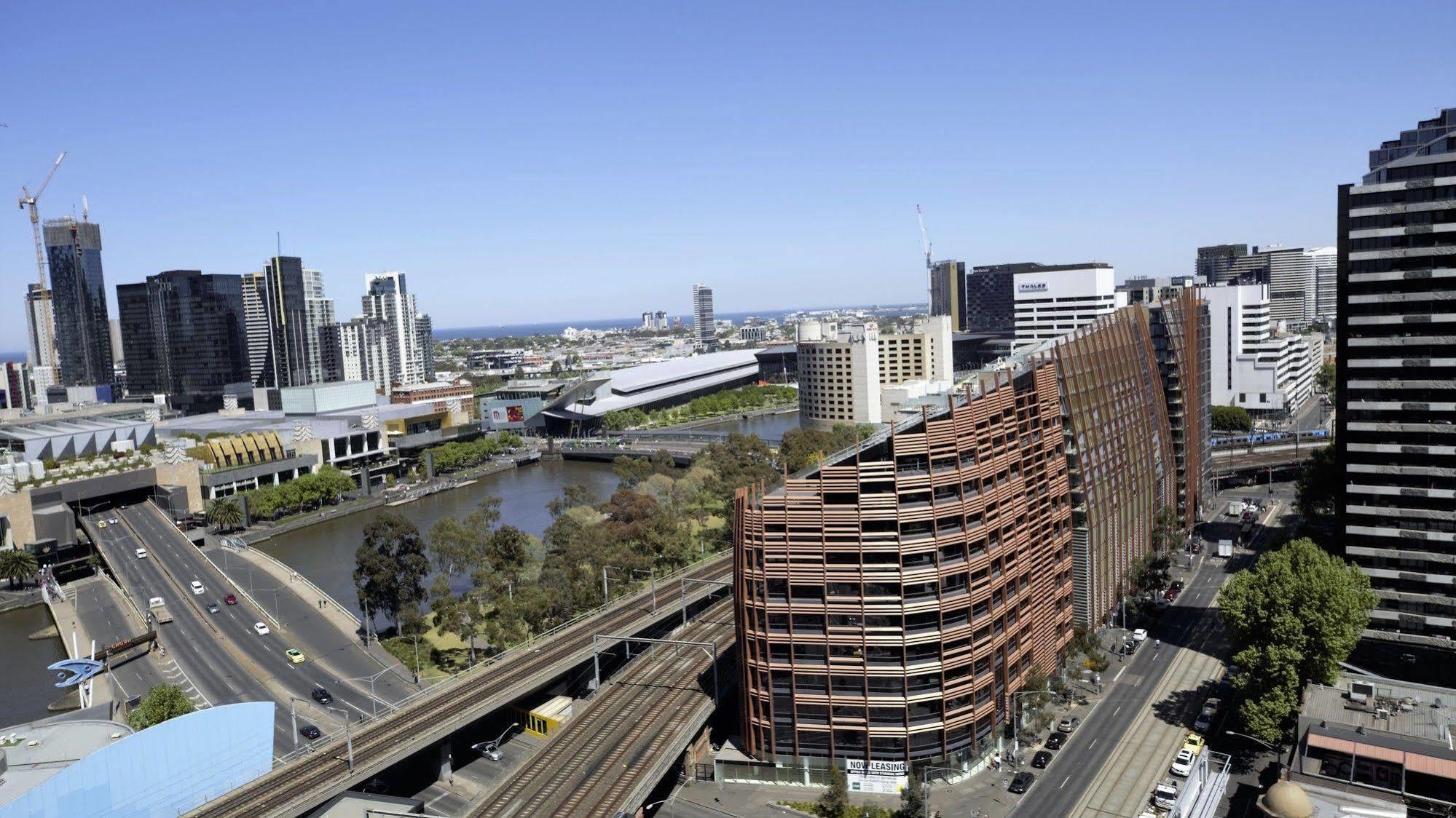 Riverside Apartments Melbourne Buitenkant foto